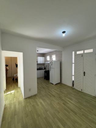 CASA NO BAIRRO JABOTIANA