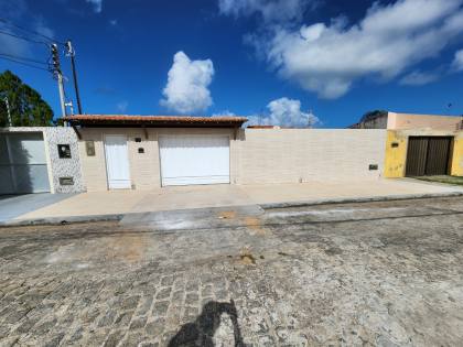 Casa 3 Quartos 2 suítes no Conjunto Beira Mar – Aeroporto