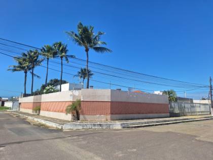 Luxuosa Casa na Atalaia a 500m da Orla – Conforto, Estilo e Lazer Completo!