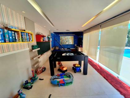 Luxuosa Casa na Atalaia a 500m da Orla – Conforto, Estilo e Lazer Completo!