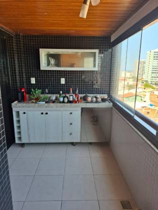 Apartamento vista mar a 480m da orla de Atalaia.