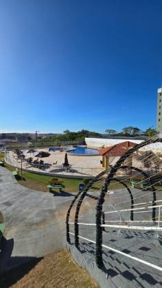 Casa duplex em condomínio fechado