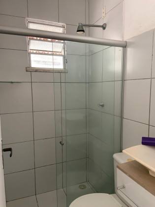 Casa duplex em condomínio fechado