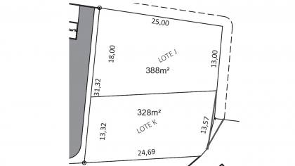 LOTE EM VIA PÚBLICA