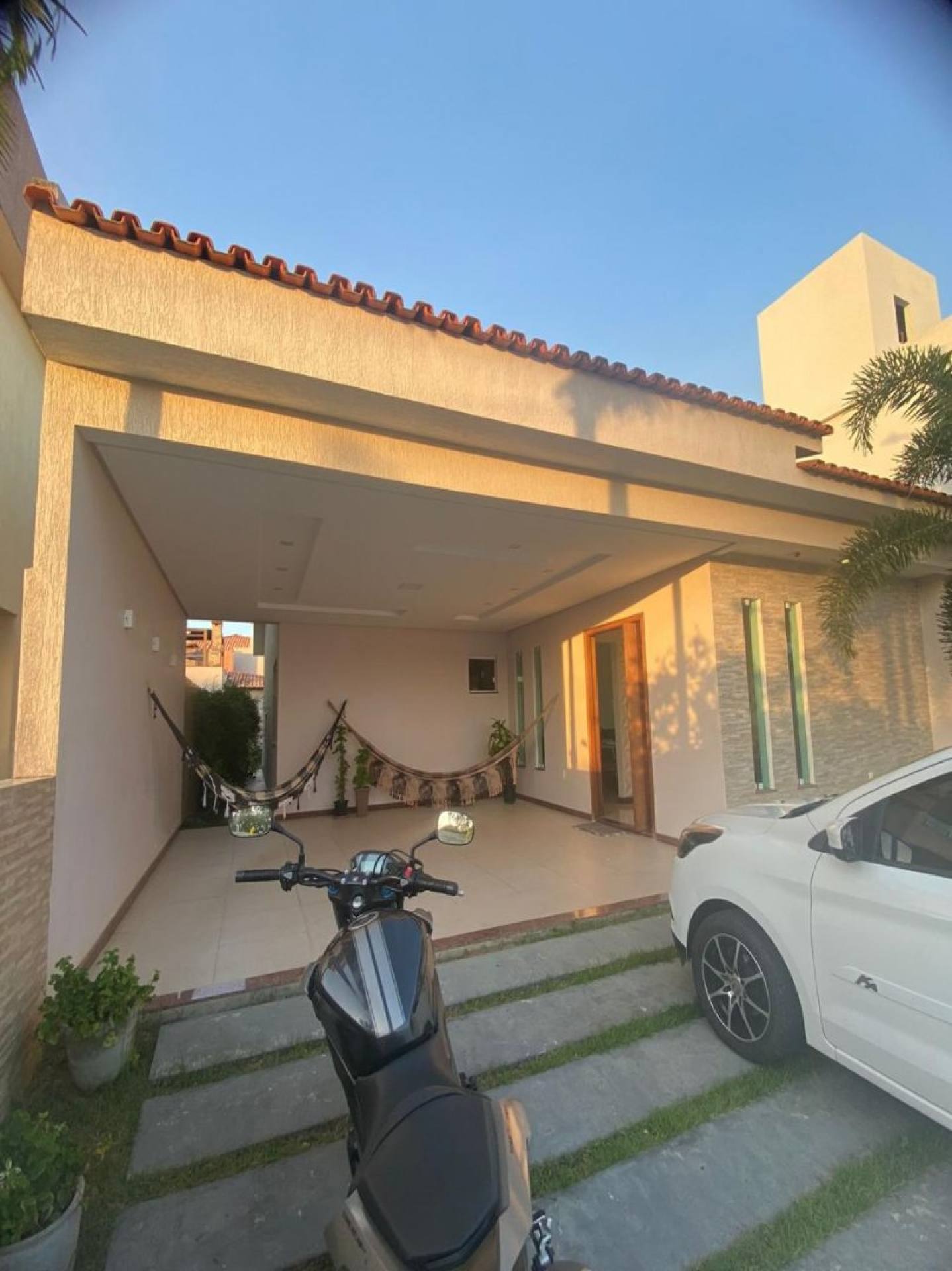 CASA NO COND. MARTA FERREIRA