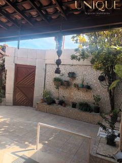 Casa a venda na Farolândia