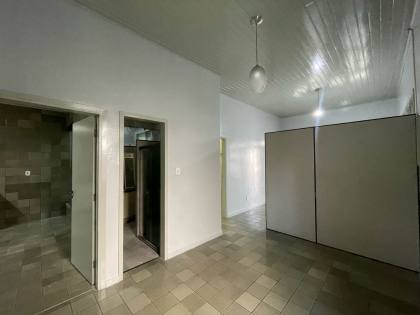 Casa Residencial ou Ponto comercial na Rua Maruim