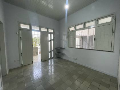 Casa Residencial ou Ponto comercial na Rua Maruim
