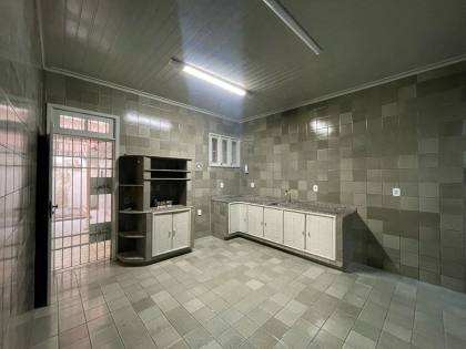 Casa Residencial ou Ponto comercial na Rua Maruim