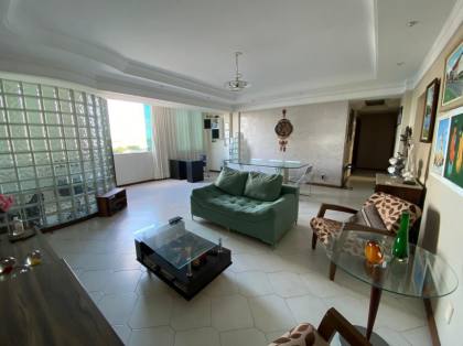 Apartamento a venda no condomínio edifício Antônio Valença Rollemberg