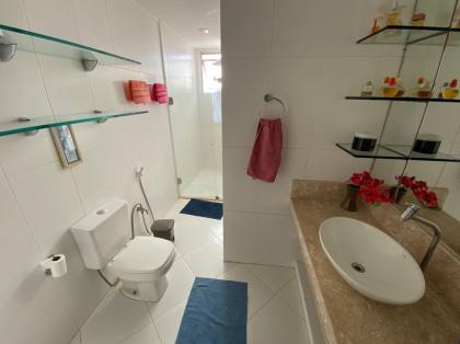 Apartamento a venda no condomínio edifício Antônio Valença Rollemberg