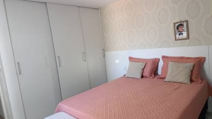 Apartamento Condomínio Moradas das Árvores 120m², 3 quartos, sendo 1 suíte, e mais 1 quarto de dependência com localização privilegiada.
