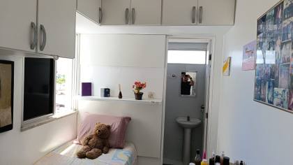Apartamento Condomínio Moradas das Árvores 120m², 3 quartos, sendo 1 suíte, e mais 1 quarto de dependência com localização privilegiada.