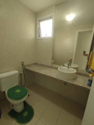 Apartamento no Mansão Gileno Lima, Atalaia, 176m², 3 suítes, sendo 1 master e uma ótima localização.