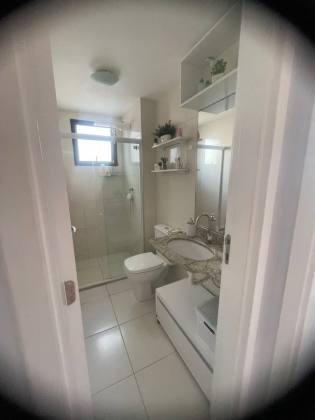 Apartamento no Lazuli, Luzia, 92m², 3 quartos, 1 suíte e localização privilegiada.