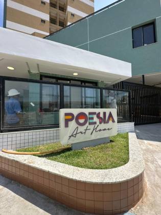 Apartamento no Poesia Art Home, Ponto Novo, 60m², 2/4, 1 suíte e localização privilegiada.