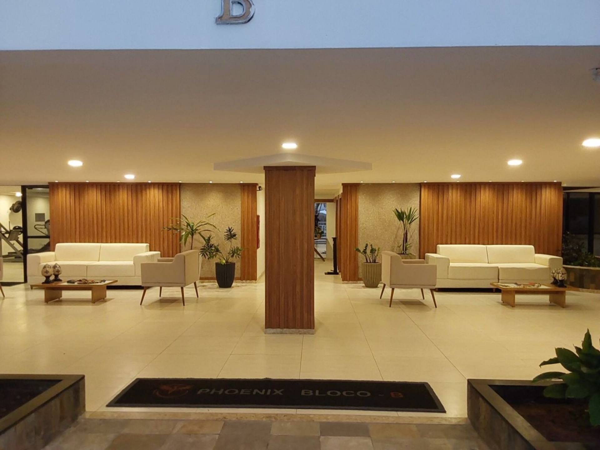 Apartamento no Condomínio Phoenix, Jardins, 112m², 3 quartos, DCE e localização privilegiada.