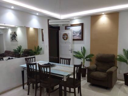 Apartamento no Condomínio Phoenix, Jardins, 112m², 3 quartos, DCE e localização privilegiada.