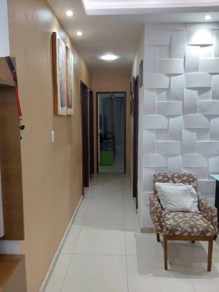 Apartamento no Condomínio Phoenix, Jardins, 112m², 3 quartos, DCE e localização privilegiada.