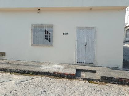 Casa no Lamarão, 60m², 2 quartos, 1 suíte e ótima localização