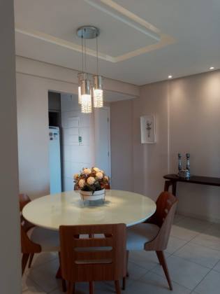 Apartamento no Triumph, Ponto Novo, 80m², 3 quartos, 2 suítes e localização privilegiada.