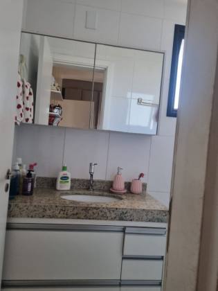 Apartamento no Passeio Beira Mar, 155m², 3 suítes, DCE e localização privilegiada.