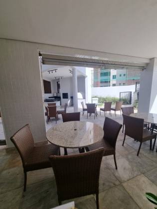 Apartamento no Passeio Beira Mar, 155m², 3 suítes, DCE e localização privilegiada.