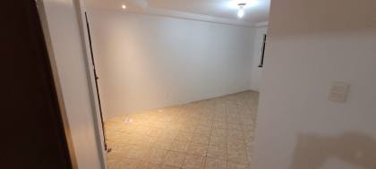 Apartamento no Res. Mar Azul, Atalaia, 110m², 3 quartos, 1 suíte e ótima localização.