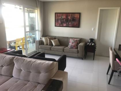 Apartamento no Terraços Beira Mar, 110m², 3 suítes, varanda gourmet e localização privilegiada.