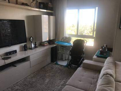 Apartamento no Terraços Beira Mar, 110m², 3 suítes, varanda gourmet e localização privilegiada.