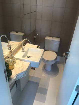 Apartamento no Terraços Beira Mar, 110m², 3 suítes, varanda gourmet e localização privilegiada.