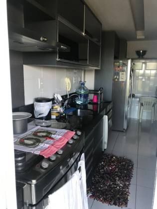 Apartamento no Terraços Beira Mar, 110m², 3 suítes, varanda gourmet e localização privilegiada.