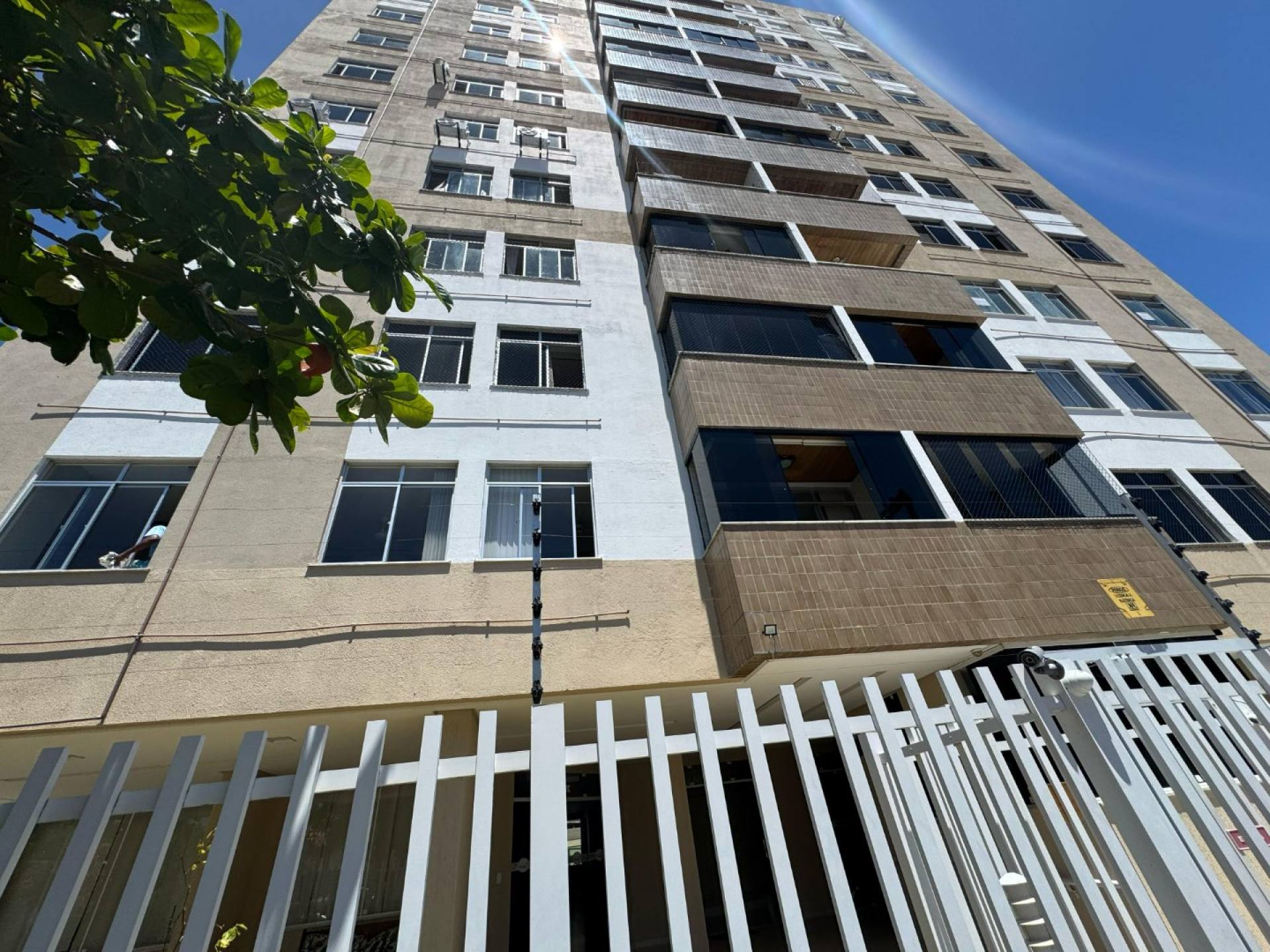 Apartamento à venda no condomínio Edifício Pituba Grageru