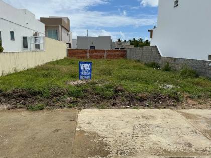 LOTE EM CONDOMINIO FECHADO