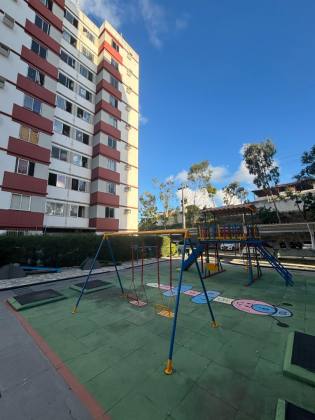 Apartamento no Praias do Caribe, Luzia, 66m², 3 quartos, sendo 1 banheiro social e excelente localização.