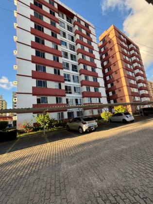 Apartamento no Praias do Caribe, Luzia, 66m², 3 quartos, sendo 1 banheiro social e excelente localização.