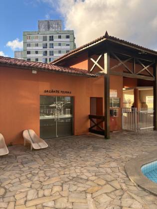 Apartamento no Praias do Caribe, Luzia, 66m², 3 quartos, sendo 1 banheiro social e excelente localização.