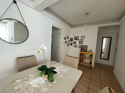 Apartamento no Jardins Versalles
