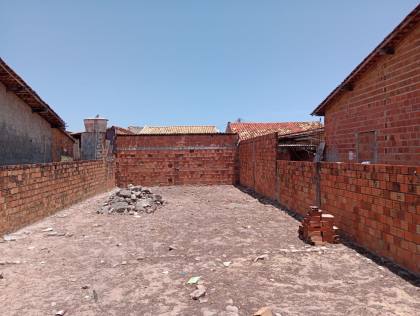 LOTE EM VIA PÚBLICA NA BARRA DOS COQUEIROS