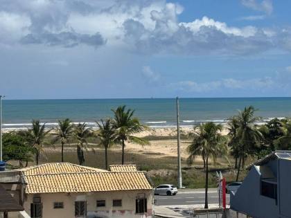 Apartamento Condomínio Costa do Atlântico, Atalaia 104m², 3 quartos, sendo 1 suíte, e mais 1 quarto de dependência com localização privilegiada.