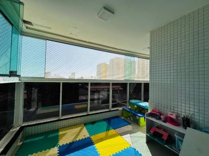 Apartamento Condomínio Costa do Atlântico, Atalaia 104m², 3 quartos, sendo 1 suíte, e mais 1 quarto de dependência com localização privilegiada.