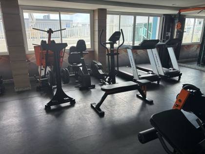Apartamento Condomínio Costa do Atlântico, Atalaia 104m², 3 quartos, sendo 1 suíte, e mais 1 quarto de dependência com localização privilegiada.