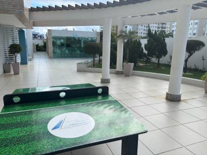 Apartamento Condomínio Costa do Atlântico, Atalaia 104m², 3 quartos, sendo 1 suíte, e mais 1 quarto de dependência com localização privilegiada.