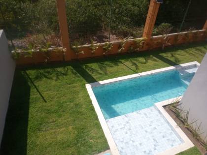 Casa no Condomínio Alphaville Sergipe,  Barra dos Coqueiros 455m², 4 quartos, sendo 4 suíte e com localização privilegiada.