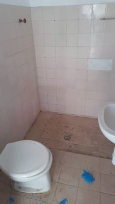 Casa no Aeroporto com Ponto Comercial