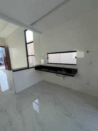 Casa com 3 Quartos sendo 2 Suítes no Sol e Praia