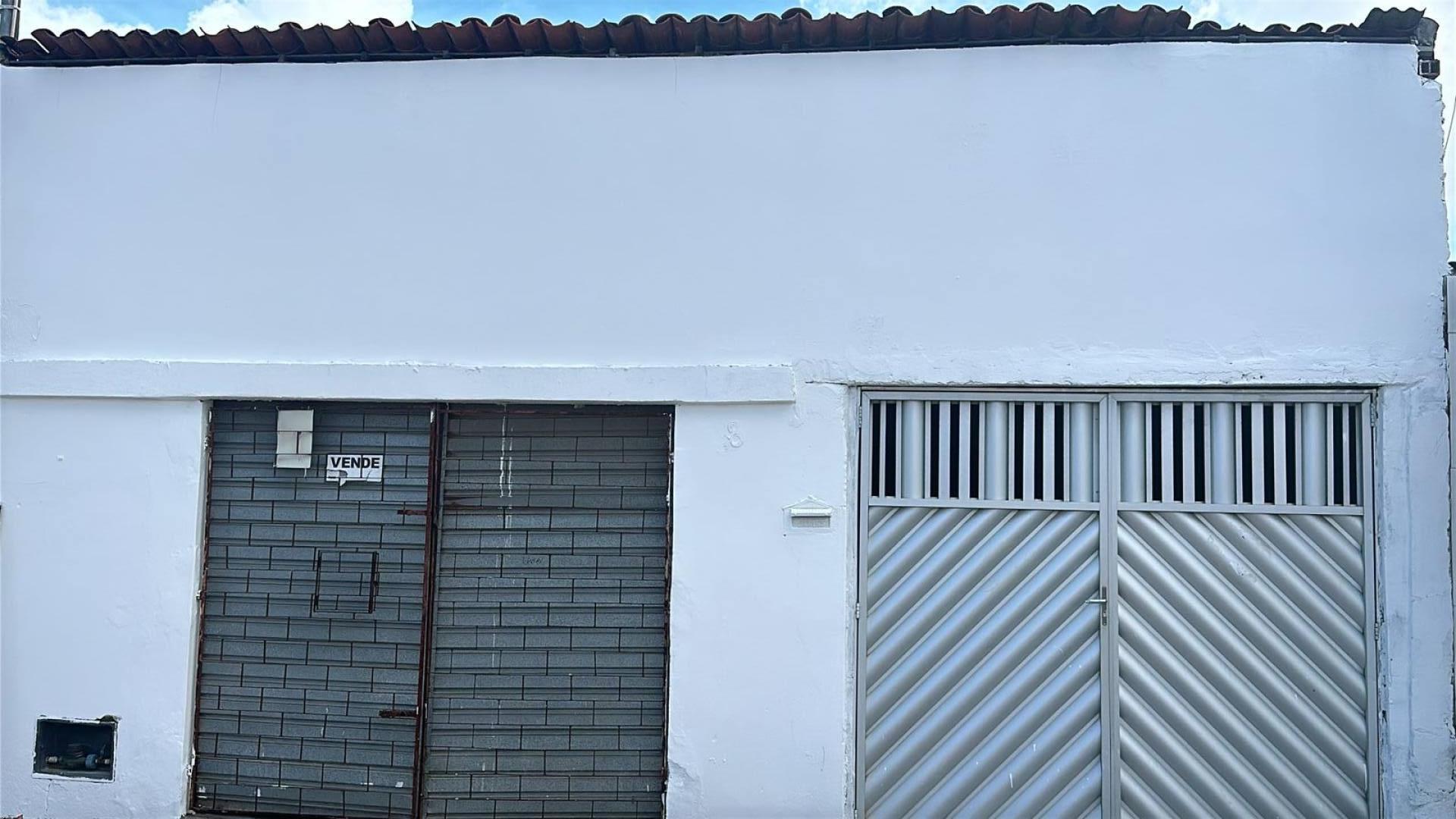 Casa 2/4 com Suíte – 17 de Março