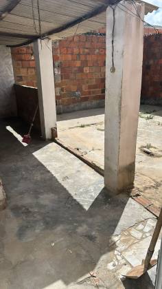 Casa 2/4 com Suíte – 17 de Março