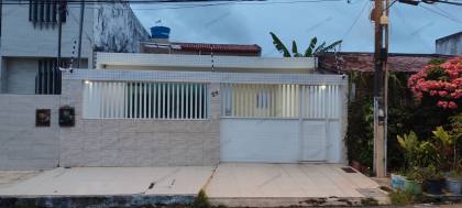 Casa no Bairro Jk/ Sol Nascente