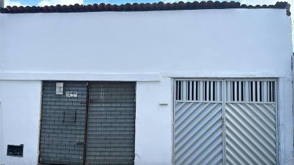Casa Para Vender com 2 quartos 1 suítes no bairro (+) CADASTRAR NOVO BAIRRO em Aracaju